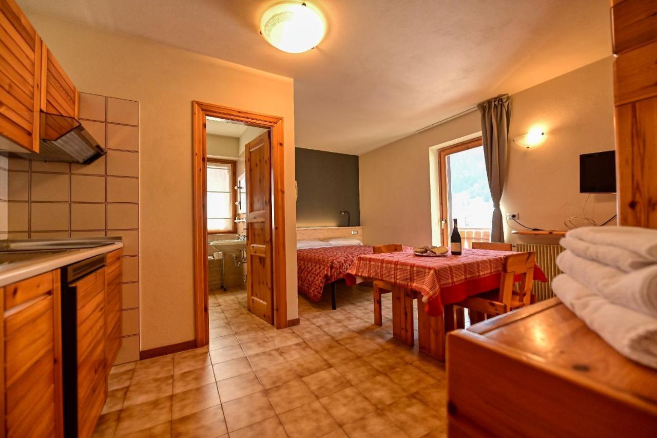 Residence Raethia Tra Bormio E Livigno Pradelle Екстер'єр фото