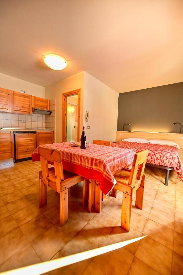 Residence Raethia Tra Bormio E Livigno Pradelle Екстер'єр фото