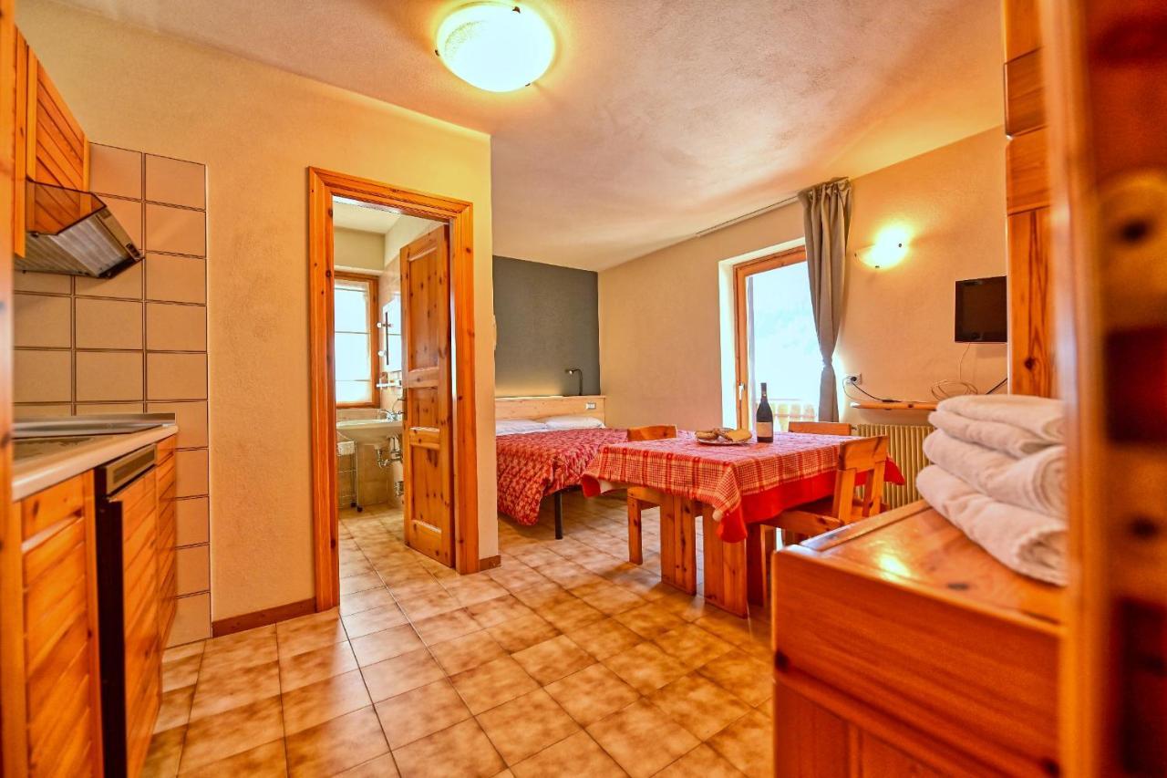 Residence Raethia Tra Bormio E Livigno Pradelle Екстер'єр фото