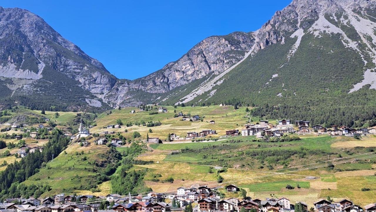 Residence Raethia Tra Bormio E Livigno Pradelle Екстер'єр фото